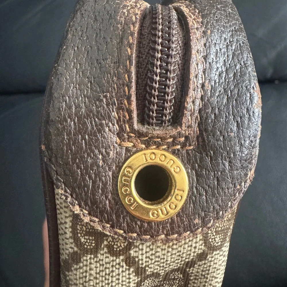 Gucci Beige and Brown Monogram Pouch Preloved Used - Picture 8 of 17